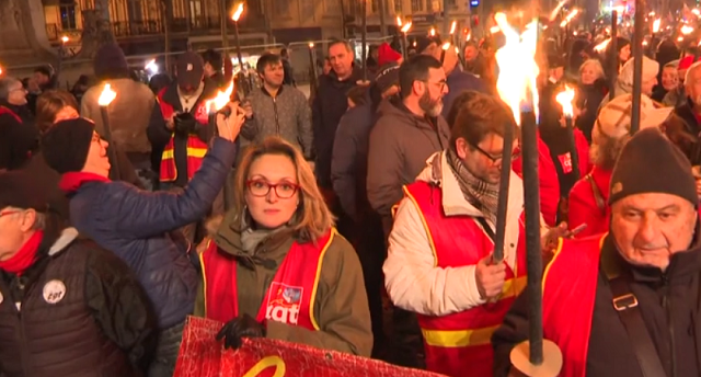 «Черный четверг»: французы готовятся к масштабным забастовкам и «параличу» страны. Euronews
