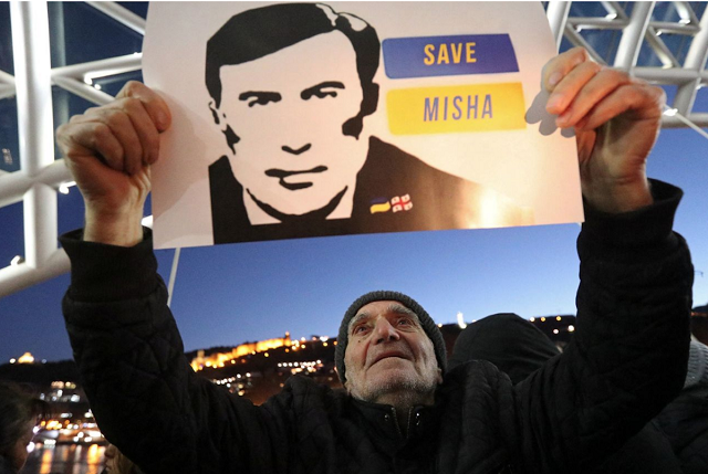 «Запад может спасти мне жизнь» — письмо Саакашвили в WSJ