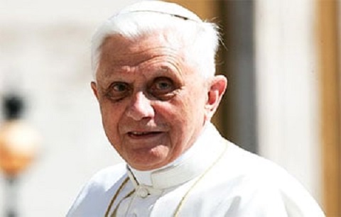 В Ватикане прощаются с папой римским на покое Бенедиктом XVI. Deutsche Welle