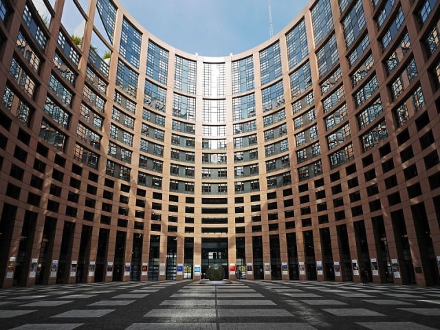 «Катаргейт»: Европарламент лишит неприкосновенности еще двух депутатов. Euronews
