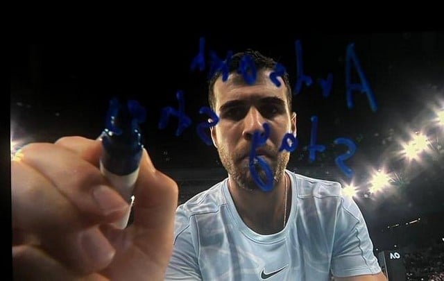 «Арцах, держись»: написал на камере Карен Хачанов, после очередной победы на Australian Open