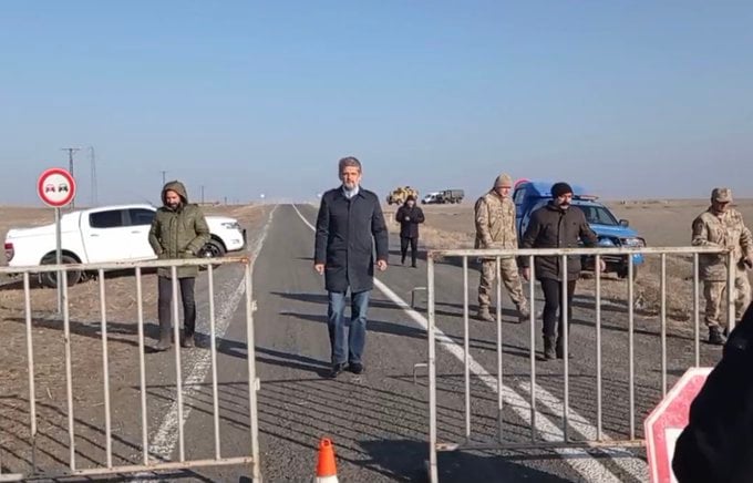 Почему не открываете границу? Каро Пайлан посетил армяно-турецкую границу