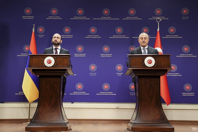 Хочу еще раз подтвердить готовность и стремление Республики Армении к построению мира в регионе и, в частности, к полноценной нормализации отношений с Турцией. Арарат Мирзоян