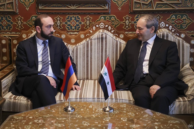 Арарат Мирзоян представил Фейсалу аль-Микдаду подробности гуманитарного кризиса, сложившегося в Нагорном Карабахе вследствие блокирования Азербайджаном Лачинского коридора