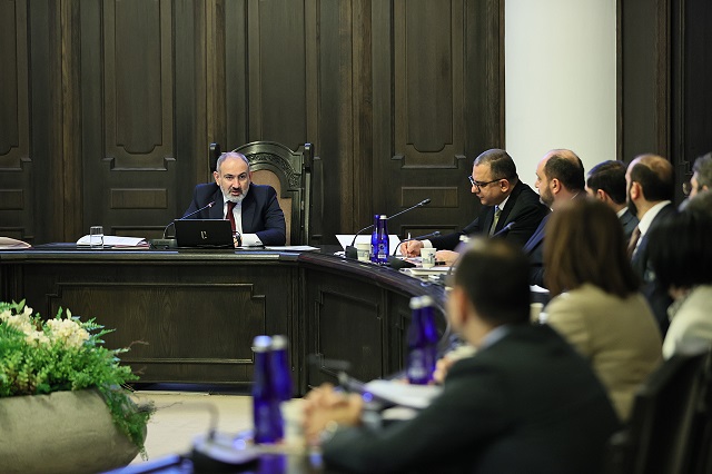 Пашинян считает тревожным регресс Армении в международном антикоррупционном индексе