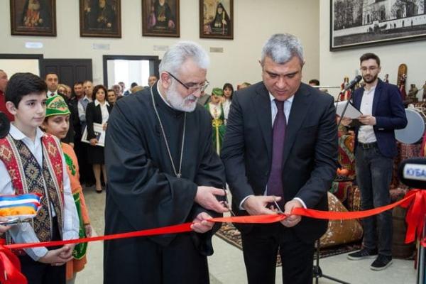В Армавире торжественно открыто здание Армянской Воскресной Школы. Еркрамас