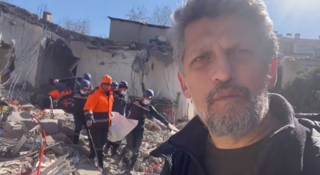 Армянские спасатели в Турции извлекают бездыханные тела из-под завалов (Видео)