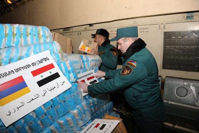 МЧС организовало переброску 2-й партии гуманитарной помощи весом более 25 тонн в Сирию