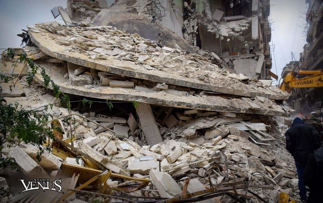 Число жертв землетрясений в Турции и Сирии превысило 4300 человек