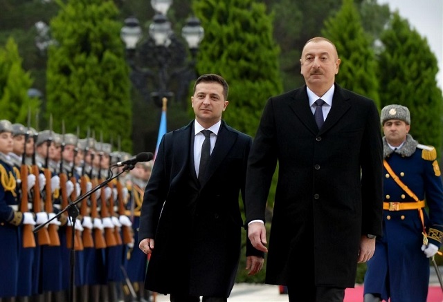 Зеленский позвонил Алиеву. Что бы это значило? Комментарий из Баку. JAMnews
