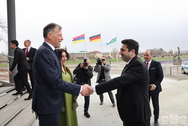 Ален Симонян в ходе визита в Германию заявил о необходимости применения санкций против Азербайджана