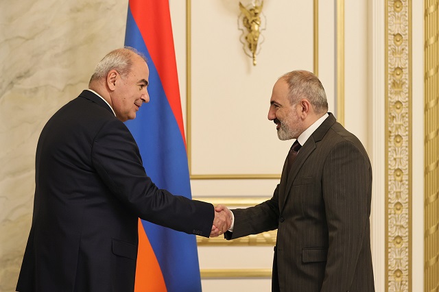 Премьер-министр принял новоназначенного посла Грузии
