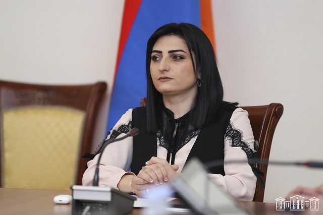 Тагуи Товмасян проинформировала международных партнеров, что вдоль линии соприкосновения как в Армении, так и в Арцахе наблюдается передвижение азербайджанских вооруженных сил, тяжелой техники – это видно даже жителям приграничных населенных пунктов