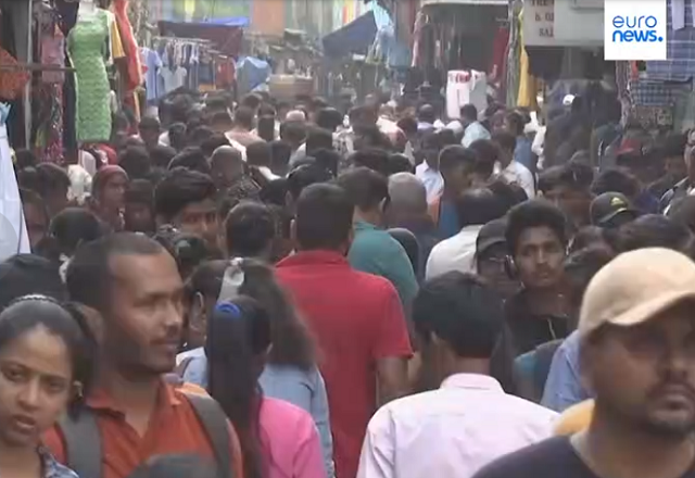 Индия обгонит Китай по численности населения уже к лету, или уже обогнала? Euronews