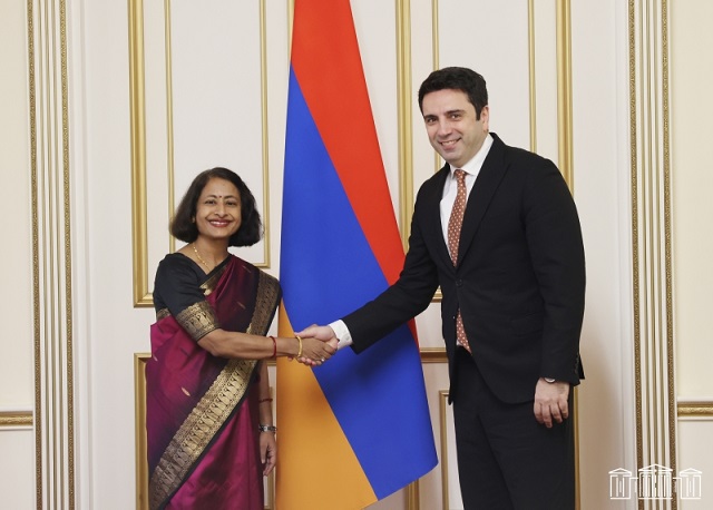 Ален Симонян принял Чрезвычайного и Полномочного посла Индии в РА: «Армяно-индийские отношения находятся на более высоком уровне, чем когда-либо»