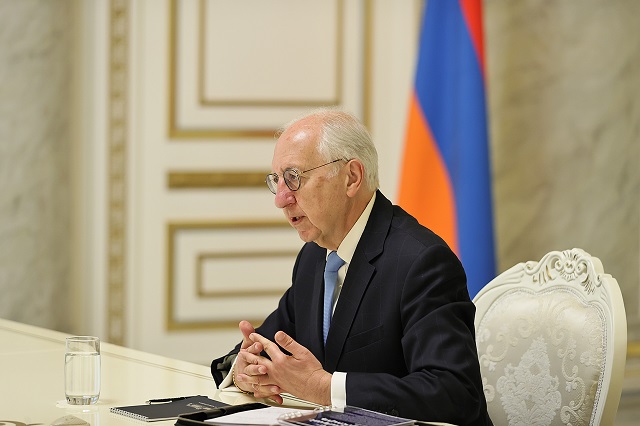 Совет армян Франции готов поддержать правительство Республики Армения и участвовать в развитии Армении, реализации национальной повестки и осуществлении демократических реформ