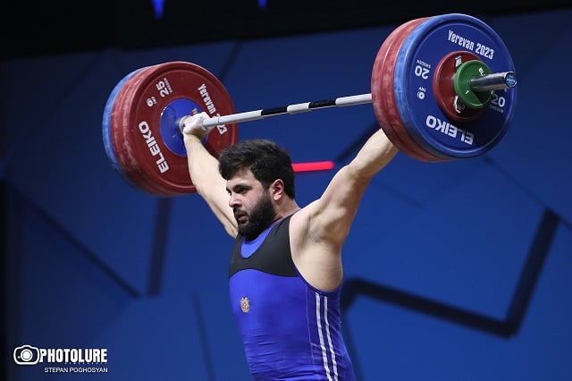 Гарик Карапетян завоевал малую золотую медаль