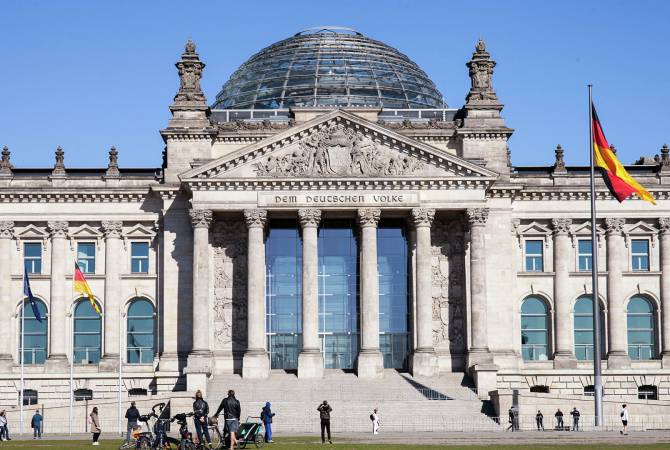 У немцев снизилось доверие к демократии? Что показал опрос. Deutsche Welle