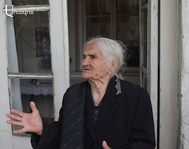 Что обещала 102-летняя бабушка Ахуник из приграничного села Хнацах своему внуку, служащему в армии (фото, видеоматериалы)