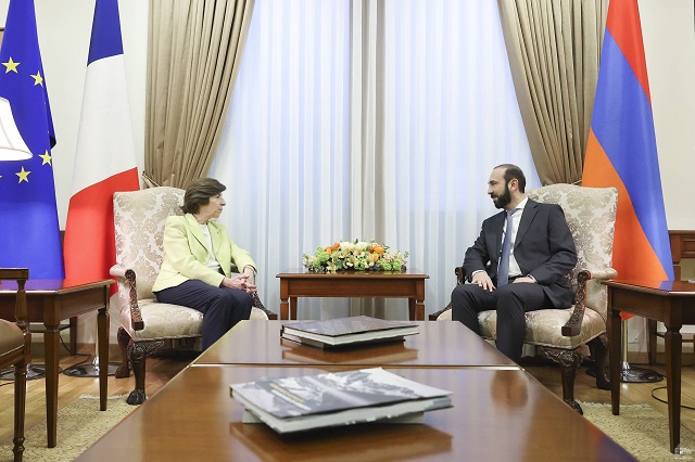 Состоялась встреча министра иностранных дел Армении Арарата Мирзояна с министром Европы и иностранных дел Франции Катрин Колонной