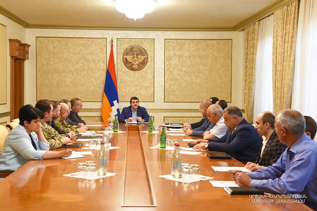 На повестке заседания Совета безопасности стояли вопросы военно-политической ситуации вокруг Арцаха