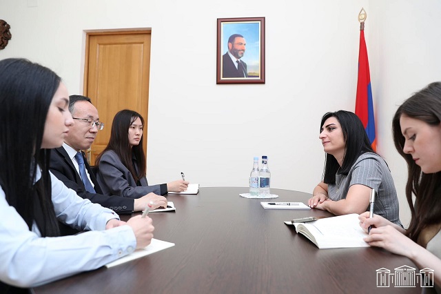 Тагуи Товмасян с послом Фань Юн обсудила проблемы безопасности Армении и Арцаха