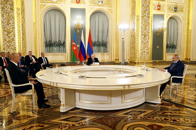 В Москве состоялась трехсторонняя встреча Пашинян-Путин-Алиев