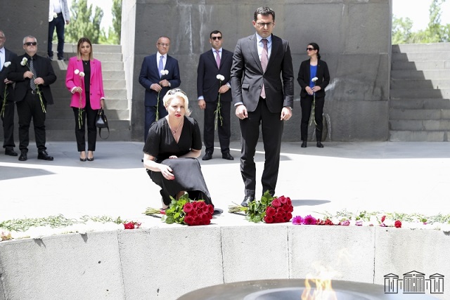 Высокие гости из Словении посетили мемориал в Цицернакаберде