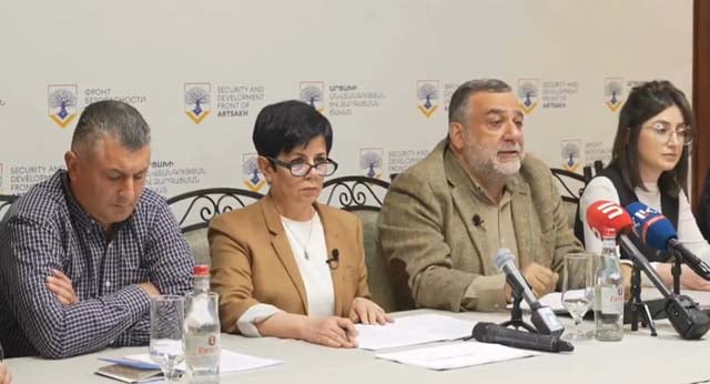 В Степанакерте проходит пресс-конференция представителей инициативной группы общественного движения «Фронт безопасности и развития Арцаха»