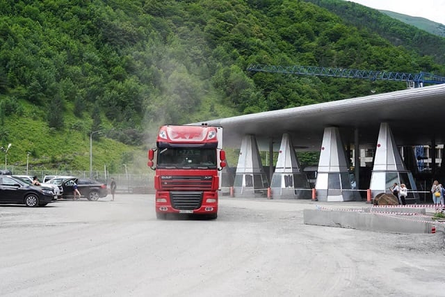Автодорога Степанцминда-Ларс открыта для всех типов транспортных средств