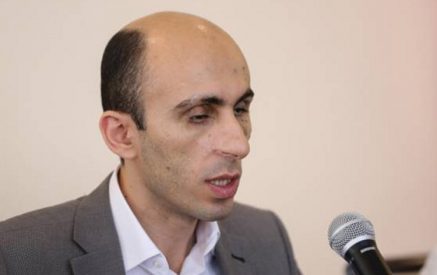 По моим данным, под властью Азербайджана в Арцахе осталось максимум 40 армян, в том числе оставленные в своих домах якобы одинокие и беспомощные люди, которых до сих пор не нашли. Артак Бегларян