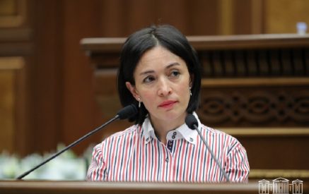 Педагоги со средним специальным образованием получат возможность продолжить преподавание