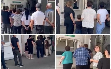 Нет никаких гарантий, что людей не арестуют на азербайджанском КПП, власти Арцаха делают шаг назад: Давид Галстян