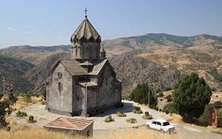 Азербайджан превращает церковь Святого Вознесения в Бердзоре в мечеть