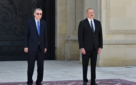 Алиев и Эрдоган провели телефонный разговор