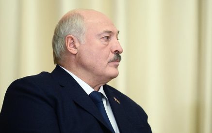 Лукашенко: Войска Беларуси приведены в полную боеготовность. Deutsche Welle