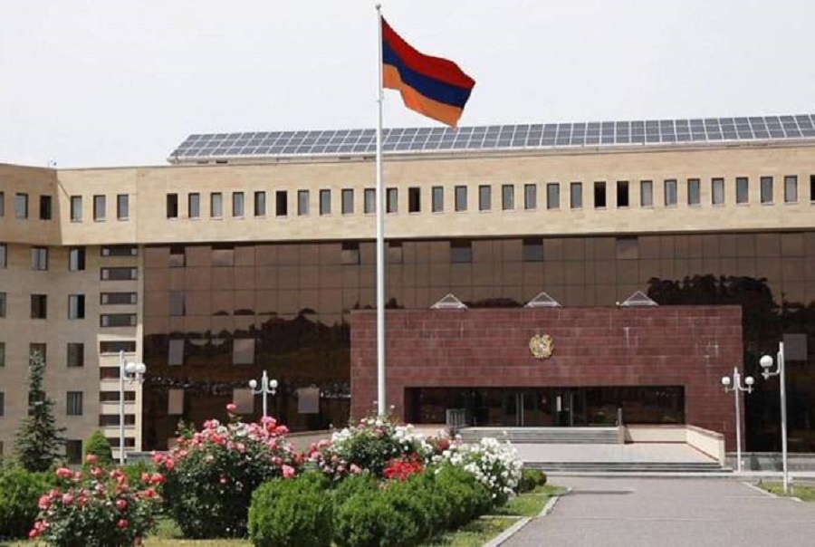 Подразделения ВС Азербайджана открыли огонь по технике, осуществляющей инженерные работы на участке Кахак