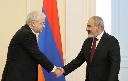 Никол Пашинян представил Игорю Ховаеву подходы армянской стороны по урегулированию существующих ключевых проблем
