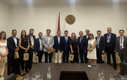 Министр иностранных дел Арцаха принял участие в ряде мероприятий, проведённых в рамках 6-го Международного медицинского конгресса Армении