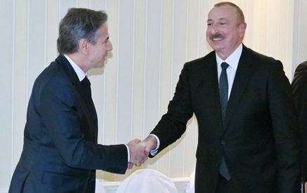 Госсекретарь США поговорил с Алиевым, выразив глубокую обеспокоенность ситуацией в Нагорном Карабахе