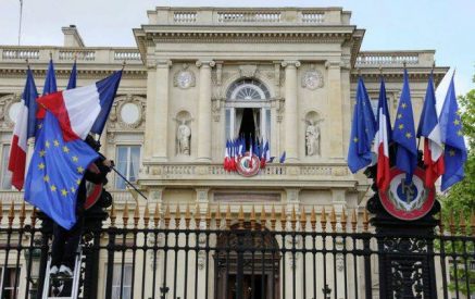 Франция полностью поддерживает заявление Бореля