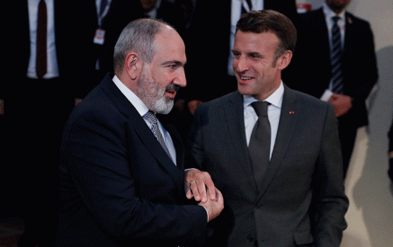 Премьер-министр Армении по телефону обсудил нагорно-карабахский кризис с президентом Франции Эммануэлем Макроном