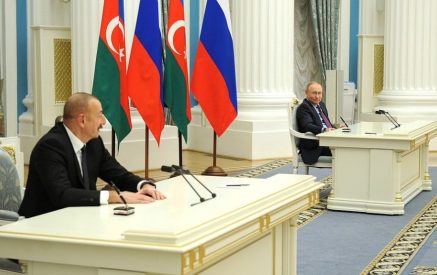 В отношениях между Россией и Азербайджаном за последние десятилетия возник самый серьезный кризис. Южный Кавказ, возможно, стоит на пороге драматических событий. Коммерсантъ