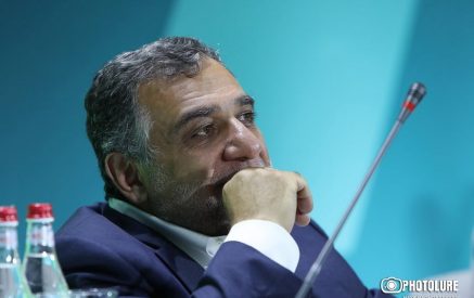 «Если кто-то хочет в этой ситуации занять пост, то он либо глуп, либо имеет собственную повестку дня». Рубен Варданян