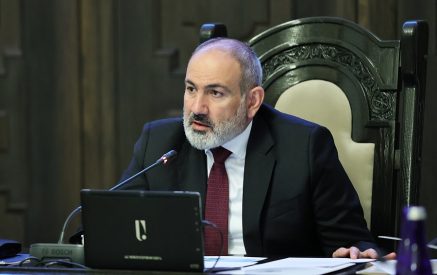 Сейчас самым важным вопросом является то, чтобы право армян Нагорного Карабаха жить в своих домах полностью было обеспечено Российской Федерацией. Никол Пашинян