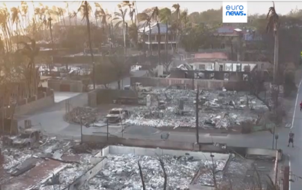 На сгоревшем острове Мауи ищут пропавших без вести. Euronews