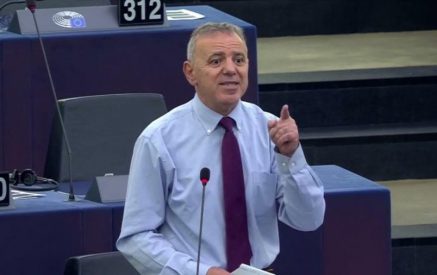 Депутат Европарламента считает военным преступлением блокирование Азербайджаном Лачинского коридора