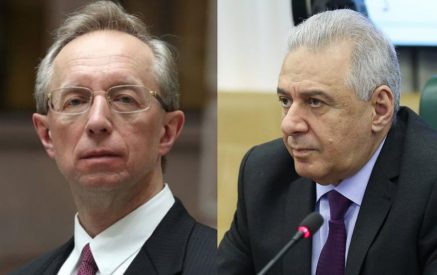 Замминистра иностранных дел России встретился с послом Армении Вагаршаком Арутюняном