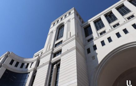 В МИД РА отреагировали на публикацию о переговорах с Великобританией по вопросу нелегальных мигрантов