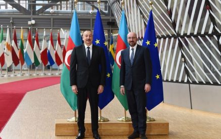 Я позвонил Ильхаму Алиеву, чтобы Азербайджан проявил безопасное и достойное отношение к армянам Карабаха. Шарль Мишель